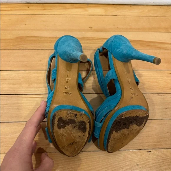 Blue Suede Italian Women’s Heels - Picture 4 of 4